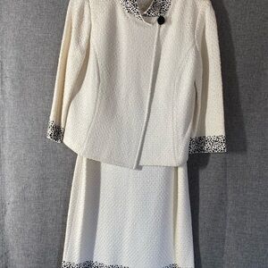 St. John Cream and Black Skirt Set